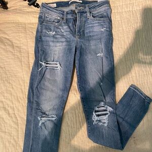 Levi’s high rise 27’ jeans